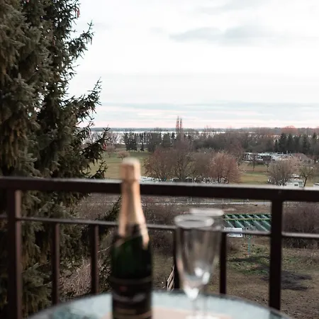 Hotel Rozkos 3*