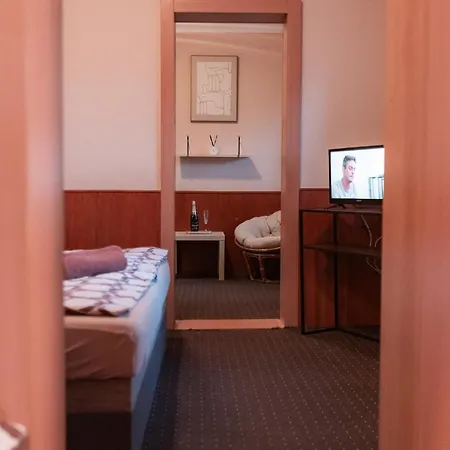 Hotel Rozkos Česká Skalice