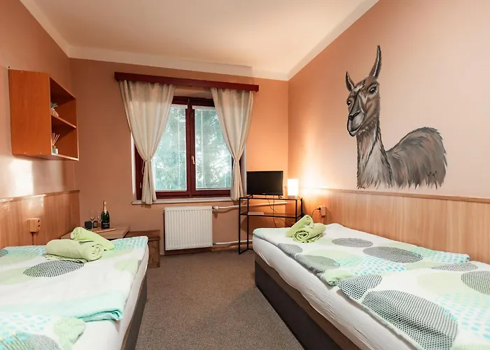 Rozkos Hotel 3*